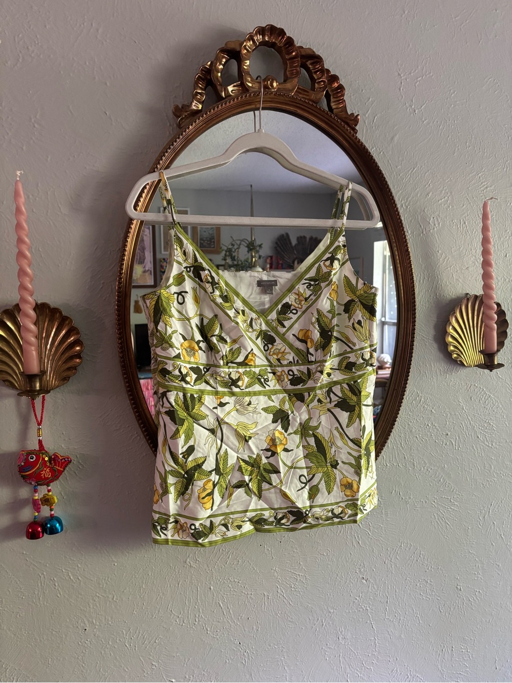 Y2K Floral V-Neck Spaghetti Strap Tank Top - White & Green